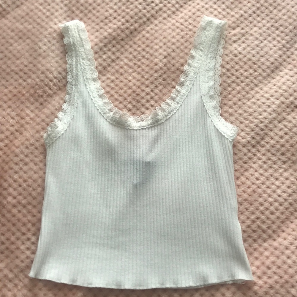~ cute tank top with lace trim ~